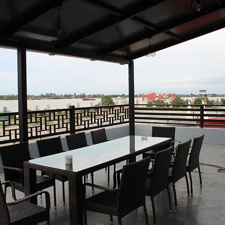 Hotel Decentraland Kuala Terengganu Exteriör bild