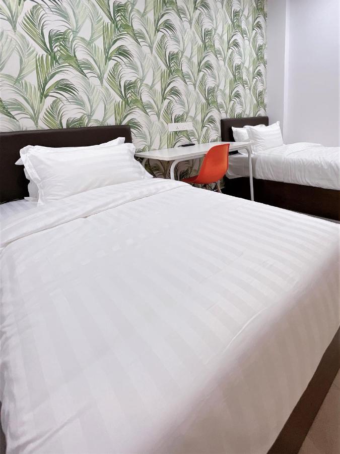 Hotel Decentraland Kuala Terengganu Exteriör bild