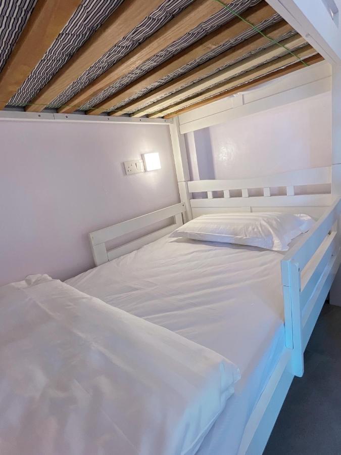 Hotel Decentraland Kuala Terengganu Exteriör bild