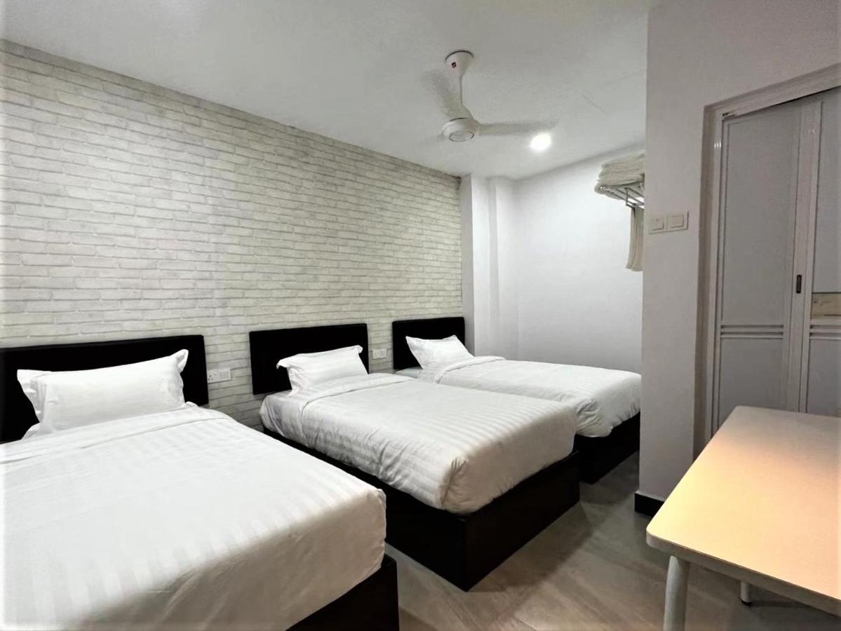 Hotel Decentraland Kuala Terengganu Exteriör bild