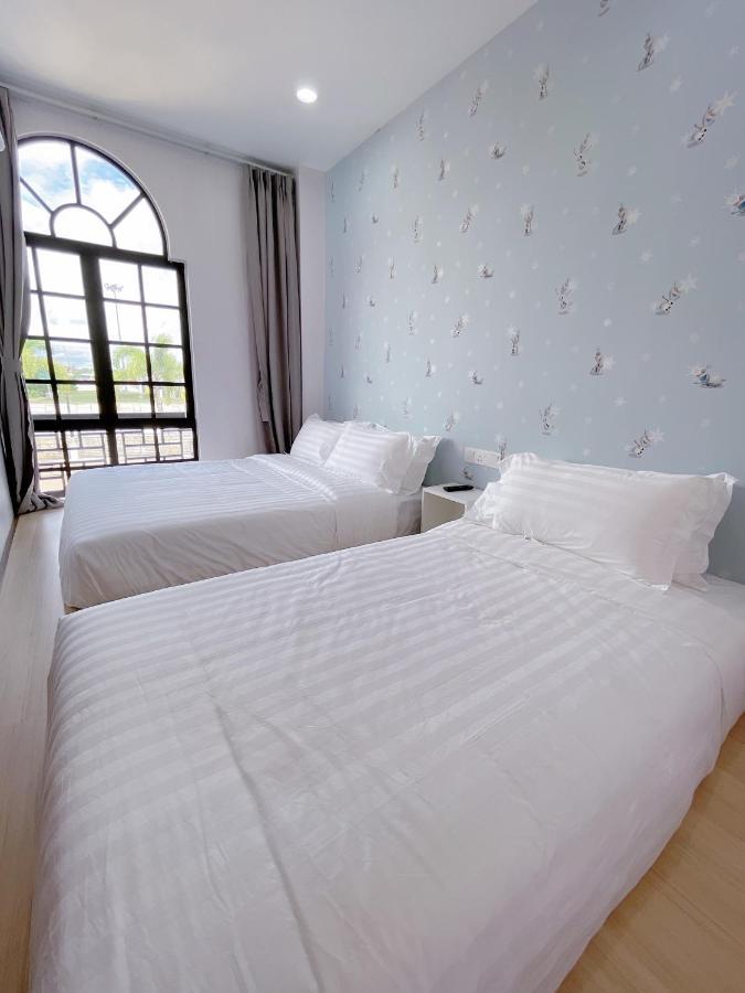 Hotel Decentraland Kuala Terengganu Exteriör bild